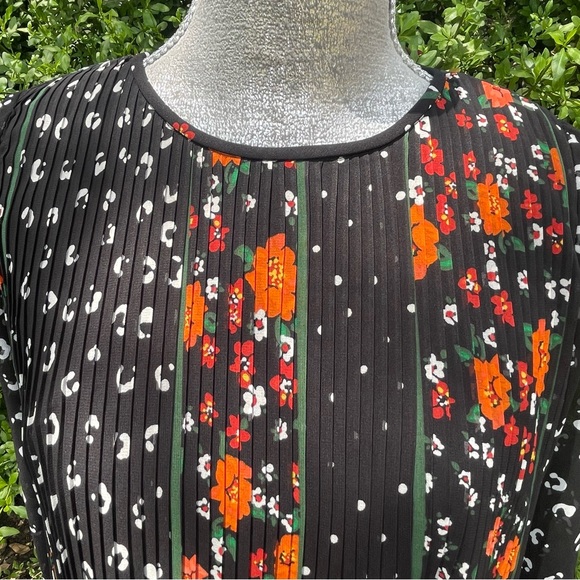 $139 MSRP  Ann Taylor Floral Pleated Shift Dress Black Multi  XS PETITE 🌺 - Picture 6 of 8